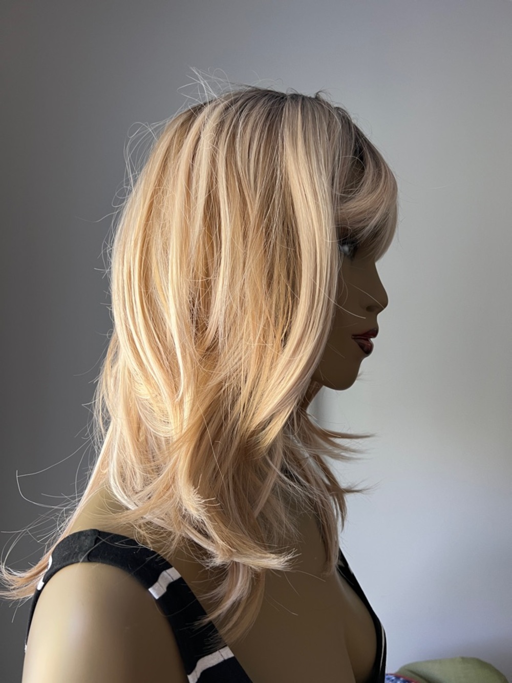Amazon Blonde Layered Wig with Soft Face-Framing Layers